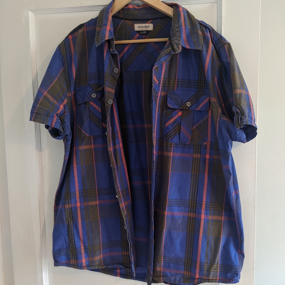 Short sleeve plaid shirt